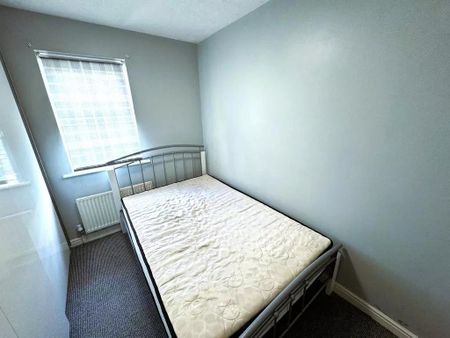 Room in a Shared House, Uphall Road, IG1 - Photo 5