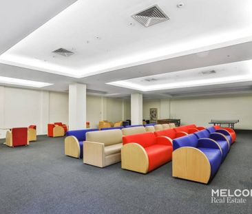 STUDIO GEM IN THE HEART OF LYGON STREET - FURNISHED - Photo 2