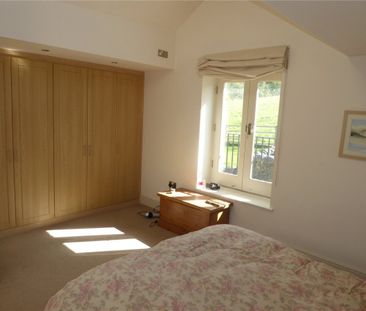 Hullen Edge Farm, Goose Nest Lane, Norland, Halifax, HX6 - Photo 6