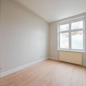 3 bedroom flat to rent - Photo 3