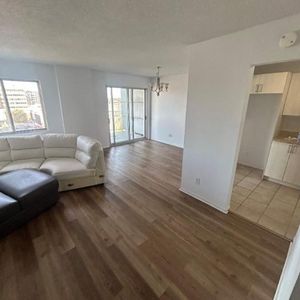 1 CH - 1 SDB - Côte Saint-Luc - $1,595 /mo - Photo 2