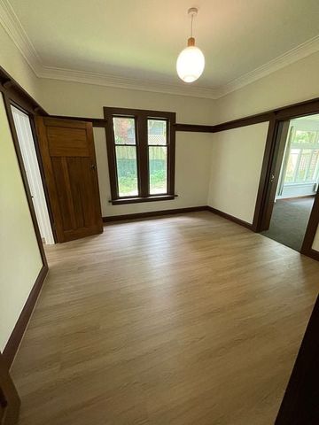 Freshly renovated family home - ready to move in! - Photo 2