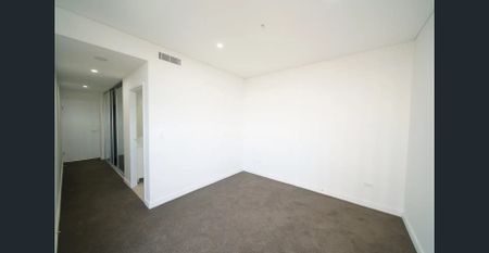 Two Bedroom Apartment in Heart of Castle Hill - Photo 5