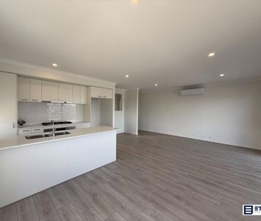 BRAND NEW - Family Townhouse - Photo 1