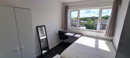 5 Bed Student Home - 87 Downs Road - Close to UKC - Photo 1