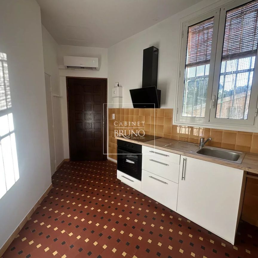 Location Appartement 1 pièce 26m² CANNES 06400 - Photo 1