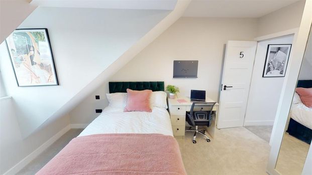 6 bedroom house to rent - Photo 1