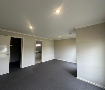 Big on Space, Big on Comfort – The Ultimate Family Retreat” - Photo 3