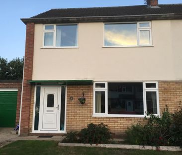 4 bed semi-detached house to rent in Norvic Drive, Norwich, NR4 - Photo 5