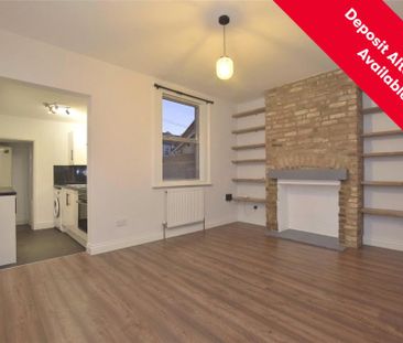 3 bedroom terraced house to rent - Photo 2