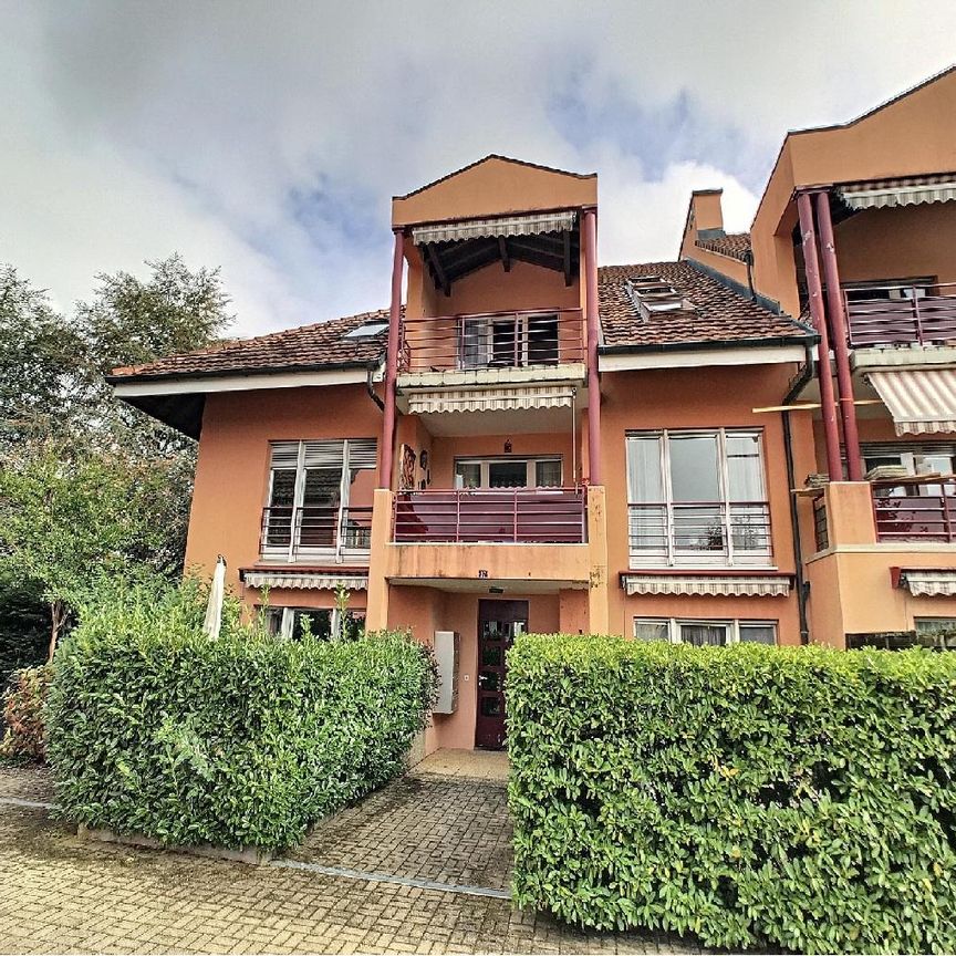 Bel appartement traversant de 3 pièces au 1er étage avec deux balcons - Foto 1