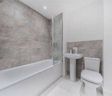 2 bedroom end of terrace house to rent - Photo 6