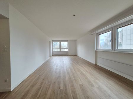 "Modern - Grosszügig - in grüner Umgebung" - Photo 2