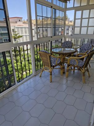 Alquiler de piso en Avenida Ramón y Cajal - Photo 1