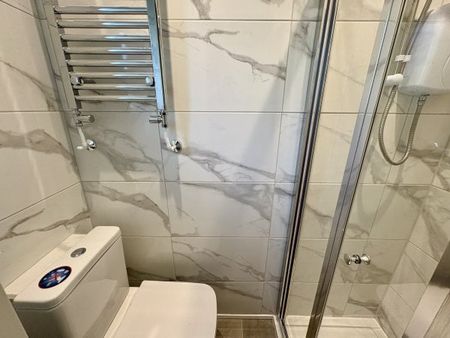 RM 3, Northside Walk, Arnold, Property for rent - Photo 2