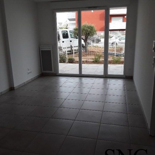 T2 AVEC TERASSE ET PARKING - Photo 1