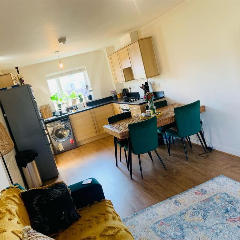 2 bedroom apartment to rent - Photo 1