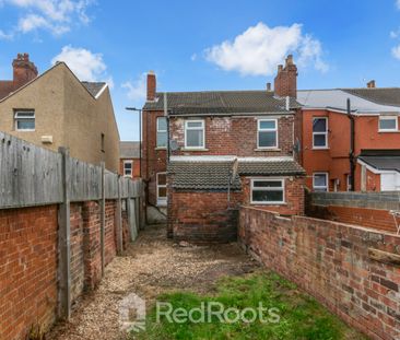 2 bed end of terrace house to rent in Ellerker Avenue, Doncaster, S... - Photo 1