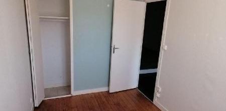 NOUVEAUTE- LOCATION:PLEIN CENTRE DE VERN/ SEICHE Maison T2 de 55 m² habitables environ, avec ac... - Photo 2