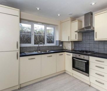 3 bedroom apartment to rent - Photo 5