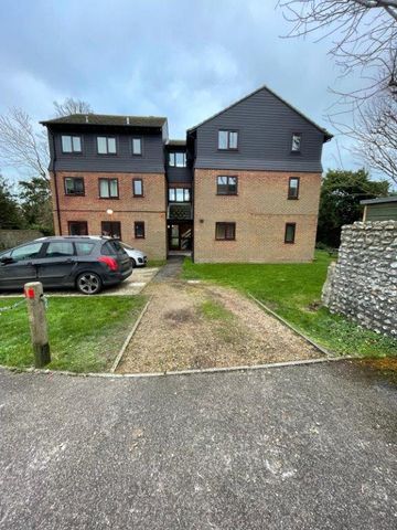 Lovell Court, Eastbourne - Two-bedroom Flat - Photo 2