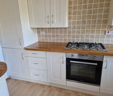 1 bedroom semi-detached house to rent - Photo 6