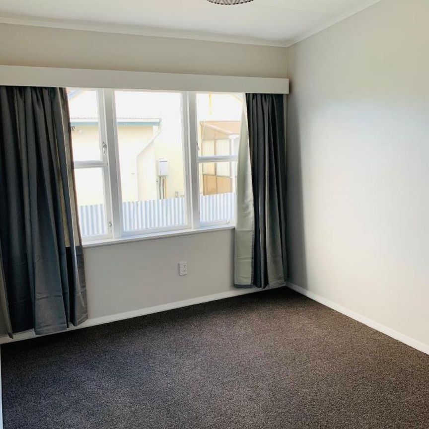 Two-bedroom cutie on Kawakawa - Photo 1