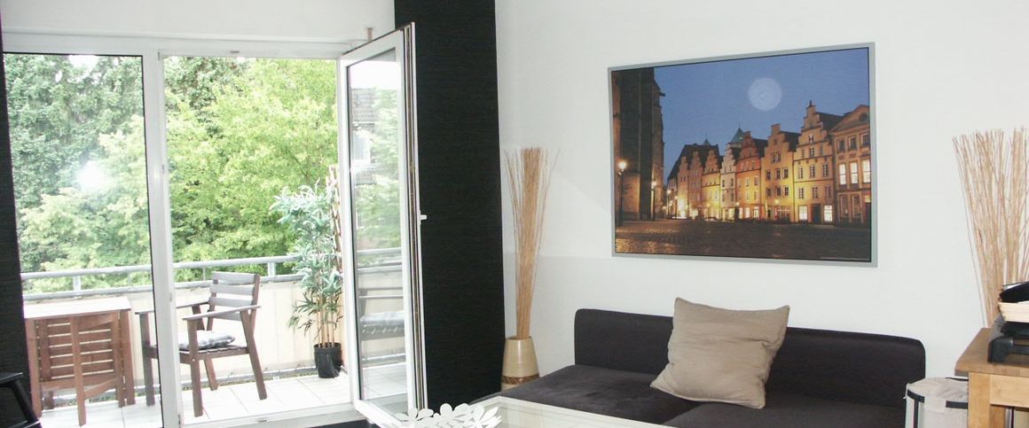 Westerberg, sonnige zwei Zimmer Wohnung mit Balkon und PKW-Stellplatz. - Photo 1