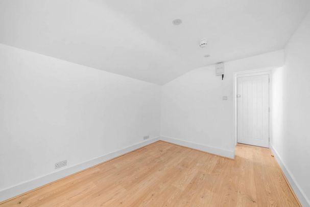 1 bedroom bedsit to rent - Photo 1