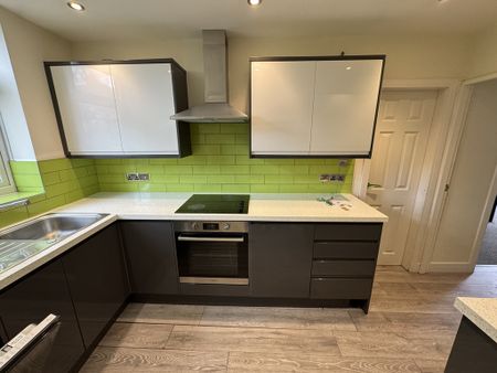 Tang Hall Lane, Tang Hall - P1062 - Photo 5