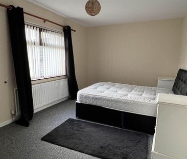 22 Ardmeen Green, Downpatrick, BT30 6JJ - Photo 2