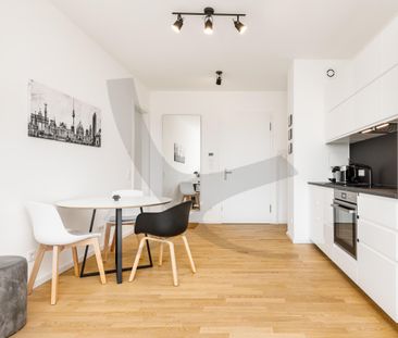 Modern Urban Life - Photo 2