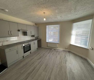 Oakworth Road, BD21 - Photo 2