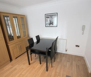 2 Bedroom Flat/Apartment To Let - Photo 4