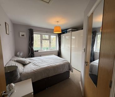 1 bedroom mews to rent - Photo 4