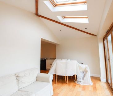 3 bedroom semi-detached house to rent - Photo 2