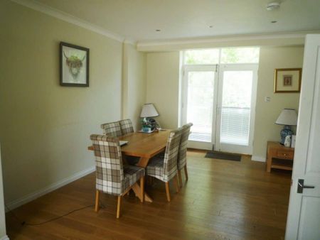 4 Rubislaw Park Crescent, Aberdeen, AB15 8BT - Photo 2