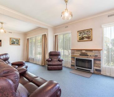 Neat & Tidy Two Bedroom Home - Photo 1