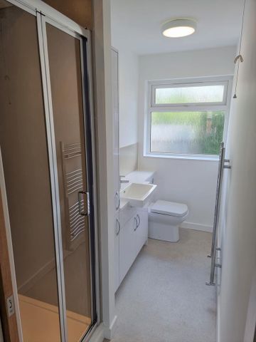 2 bedroom flat to rent - Photo 5