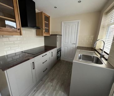 3 bedroom House To Let - Photo 4