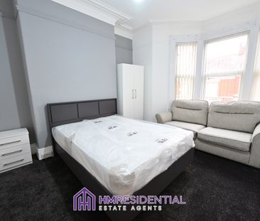 3 bedroom Flat for rent on Wingrove Gardens, Fenham, Newcastle Upon... - Photo 4
