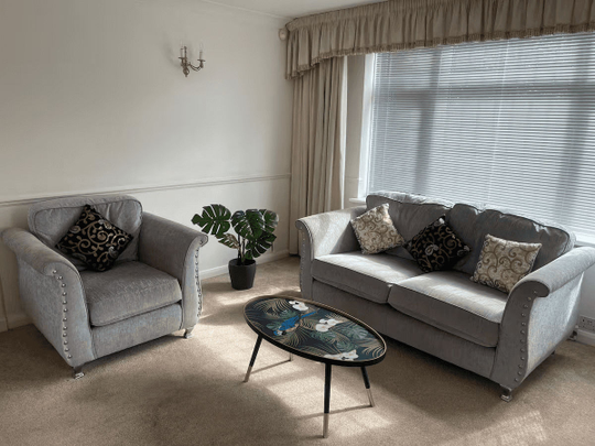 Ramsay Gardens, Romford, RM3 - Photo 1