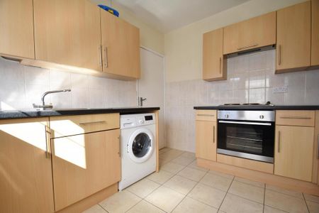 3 bedroom apartment to rent - Photo 3