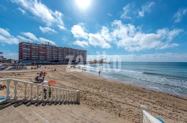 Two-bedroom Apartment in a Prestigious Neighborhood - Photo 1