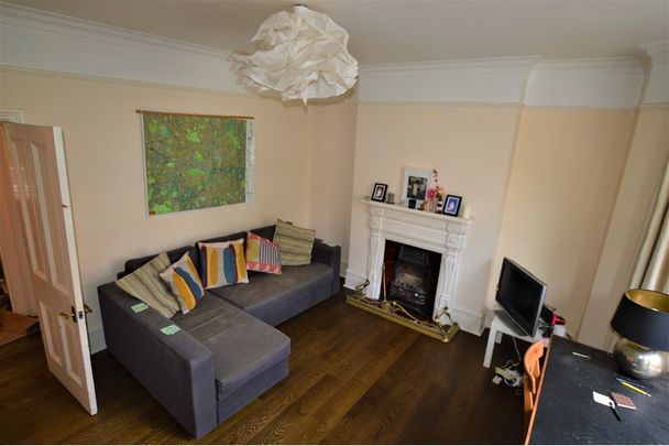 Essendine Road, London - Photo 1