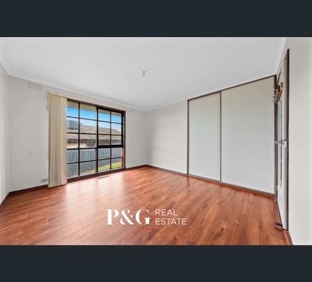 15 Nowell Court, Endeavour Hills, Vic 3802 - Photo 1