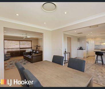 Stunning Family Home with Views – Oxley Vale - Photo 3
