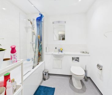 Peel Close, Tatling End, Gerrards Cross,SL9 - Photo 6