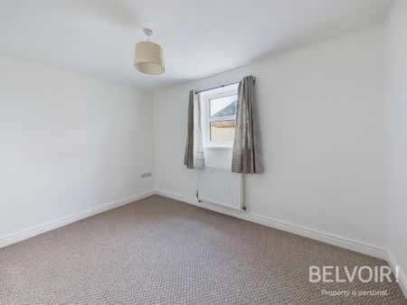 2 bedroom flat to rent - Photo 4