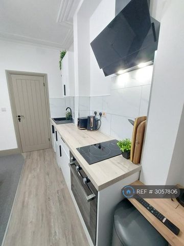 Studio to rent - Photo 4